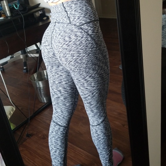 Ready to rulu tight spaced out space dye - Picture 3 of 8